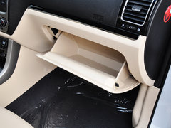 2013款 1.5L 手动 三厢 精英型