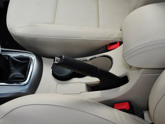 2013款 1.5L 手动 三厢 精英型