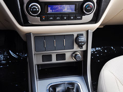 2013款 1.5L 手动 三厢 精英型