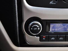 2013款 1.5L 手动 三厢 精英型
