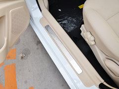 2013款 1.5L 手动 三厢 精英型