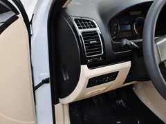 2013款 1.5L 手动 三厢 精英型