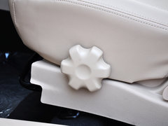 2013款 1.5L 手动 三厢 精英型