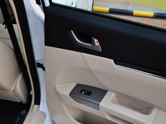 2013款 1.5L 手动 三厢 精英型
