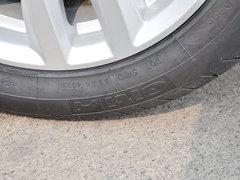 2013款 1.5L 手动 三厢 精英型