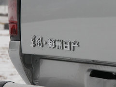 2013款 2.5T 手动 四驱标准型  5座