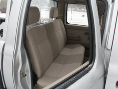 2013款 2.5T 手动 四驱标准型  5座