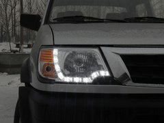 2013款 2.5T 手动 四驱标准型  5座