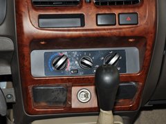 2013款 2.4L 手动 两驱标准型KA24