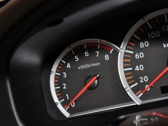 2013款 2.4L 手动 两驱标准型KA24