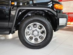 2013款 4.0L 自动 5座