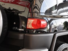 2013款 4.0L 自动 5座