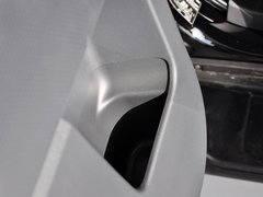 2013款 4.0L 自动 5座