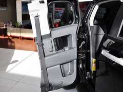 2013款 4.0L 自动 5座
