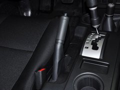 2013款 4.0L 自动 5座