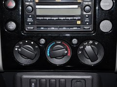 2013款 4.0L 自动 5座