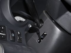 2013款 4.0L 自动 5座
