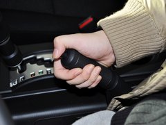 2013款 4.0L 自动 5座