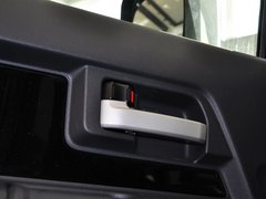 2013款 4.0L 自动 5座