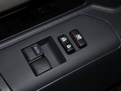 2013款 4.0L 自动 5座