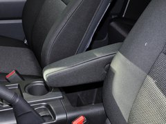 2013款 4.0L 自动 5座