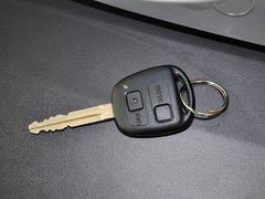2013款 4.0L 自动 5座