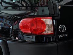 2013款 4.0L 自动 5座
