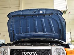 2013款 4.0L 自动 5座