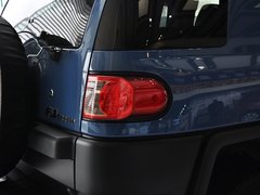 2013款 4.0L 自动 5座