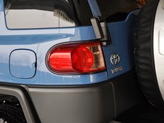 2013款 4.0L 自动 5座