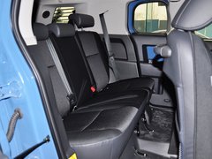 2013款 4.0L 自动 5座