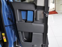2013款 4.0L 自动 5座