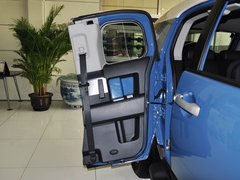 2013款 4.0L 自动 5座