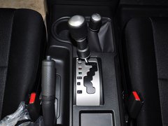 2013款 4.0L 自动 5座