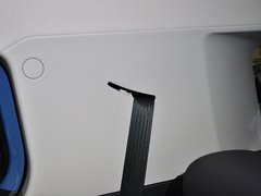 2013款 4.0L 自动 5座