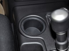 2013款 4.0L 自动 5座