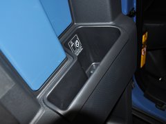 2013款 4.0L 自动 5座
