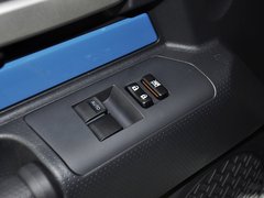 2013款 4.0L 自动 5座