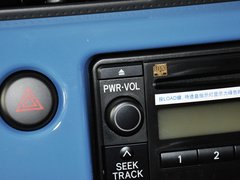 2013款 4.0L 自动 5座