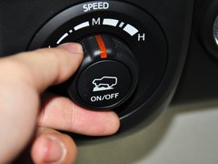 2013款 4.0L 自动 5座