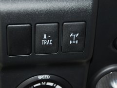 2013款 4.0L 自动 5座