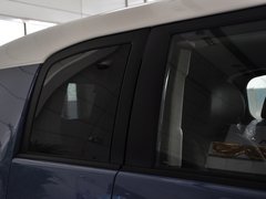 2013款 4.0L 自动 5座