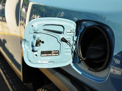 2013款 4.0L 自动 5座