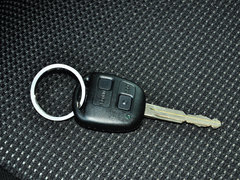 2013款 4.0L 自动 5座