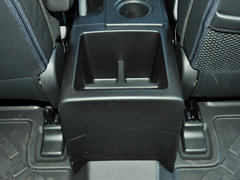 2013款 4.0L 自动 5座