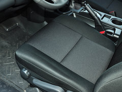 2013款 4.0L 自动 5座