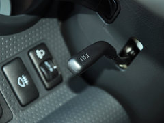 2013款 4.0L 自动 5座