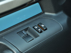 2013款 4.0L 自动 5座