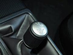 2013款 4.0L 自动 5座