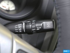 2013款 4.0L 自动 5座